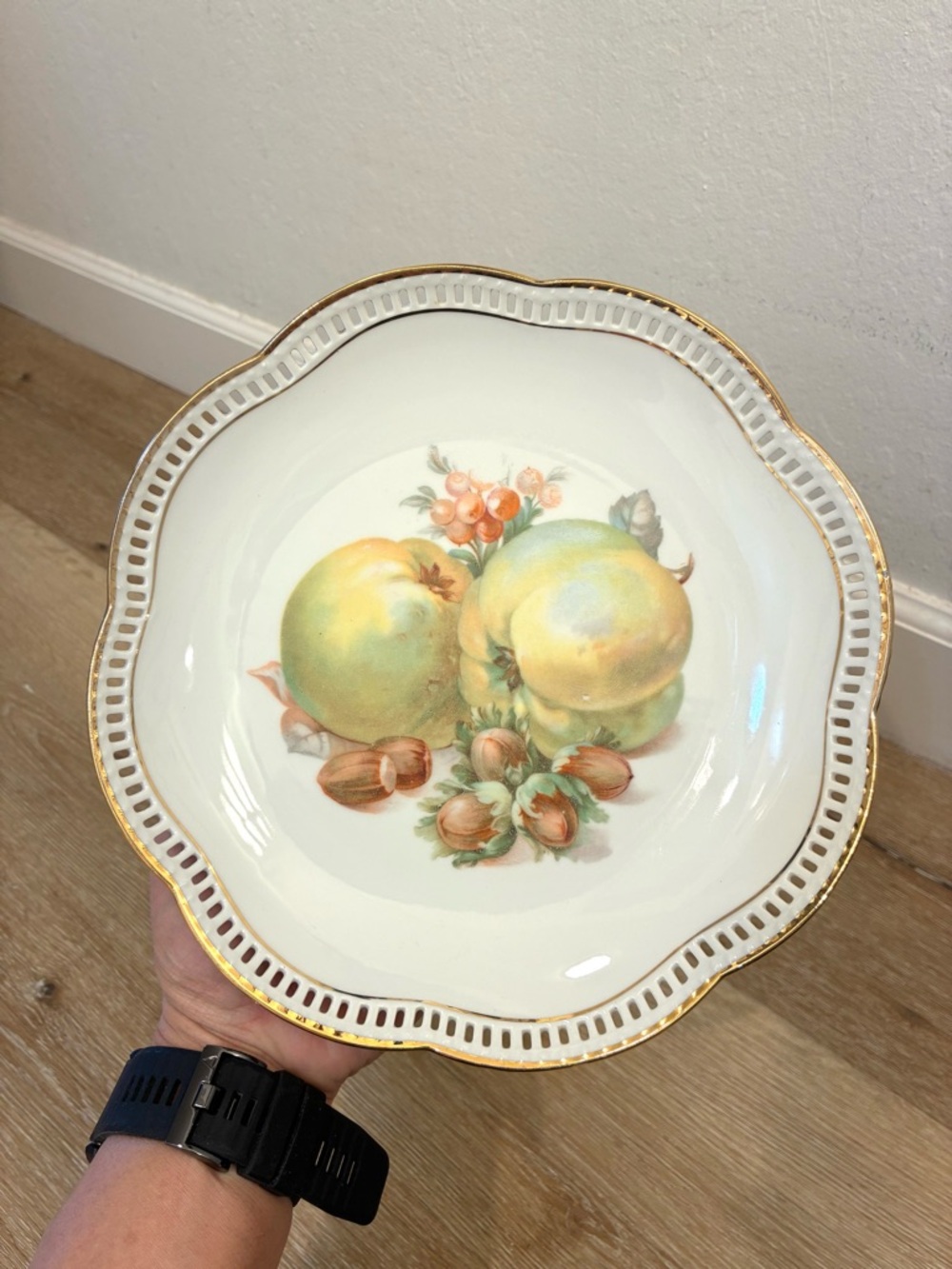 Stunning Vintage Schumann Arzberg Germany Reticulated Porcelain Fruit Plate